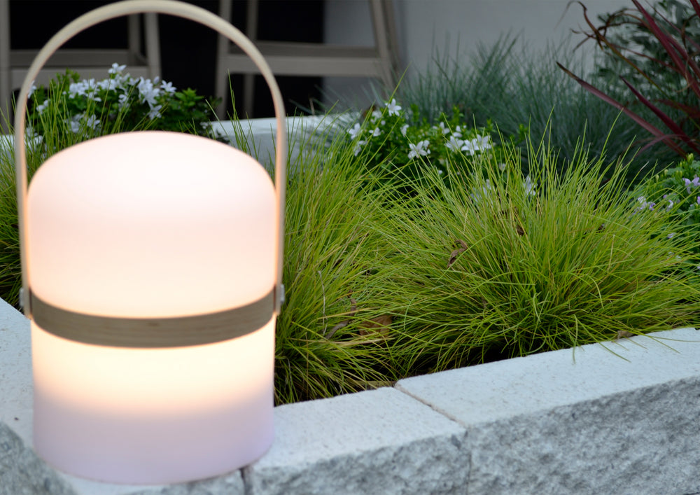 Lucide JOE lámpara de mesa LED recargable IP44 Blanca, 3W regulable de cálido 2800K-3200K, carga USB, uso interior y exterior