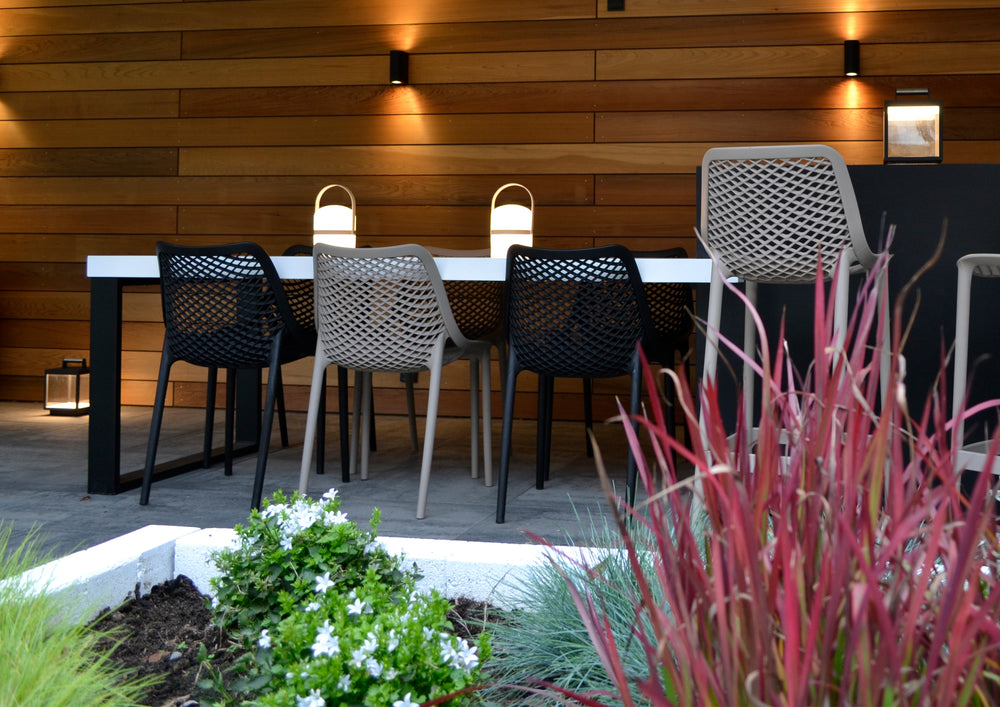 Lucide JOE lámpara de mesa LED recargable IP44 Blanca, 3W regulable de cálido 2800K-3200K, carga USB, uso interior y exterior