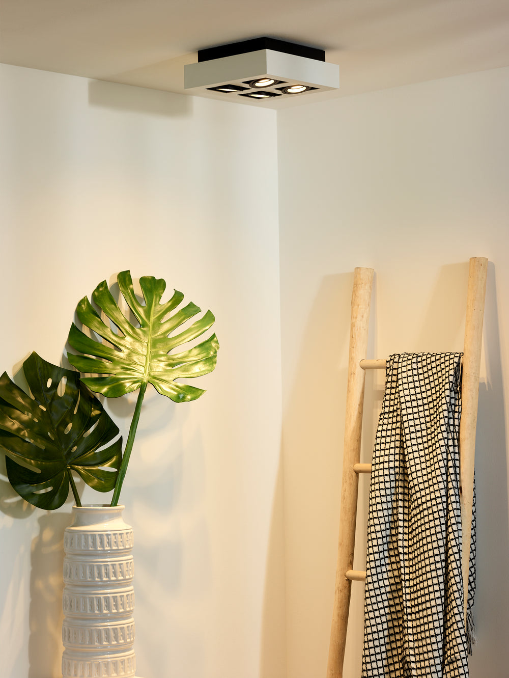 Lucide XIRAX foco de techo LED, 4x5W GU10, regulable de cálido 2200K-3000K, IP20, cuadrado de aluminio Blanco