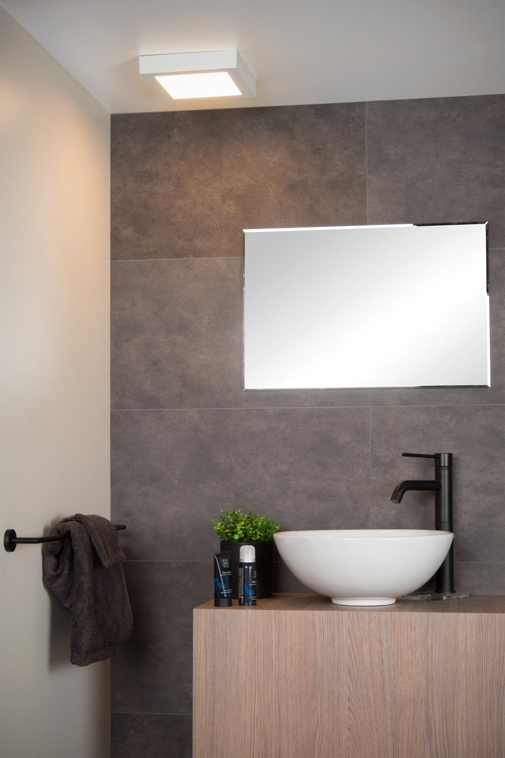 Lucide BRICE lámpara de techo LED para baño, regulable 22W 3000K IP44 cuadrada Blanco diseño moderno