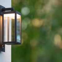 Aplique de pared LED Lucide CLAIRETTE 13W 3000K IP54 con sensor de movimiento PIR y carcasa antracita