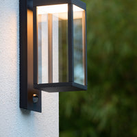 Aplique de pared LED Lucide CLAIRETTE 13W 3000K IP54 con sensor de movimiento PIR y carcasa antracita