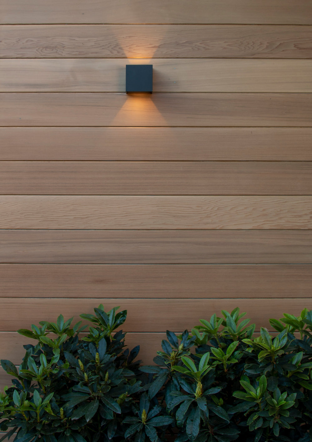 Lucide AXI aplique LED de pared, 2x7W 2700K, IP54, ángulo de haz ajustable, Aluminio negro, iluminación moderna para baño