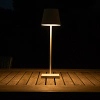 Lámpara LED Lucide 1521 lúmenes útiles, 3000K, 10.5W, reemplazo de 1250W, aluminio dorado mate