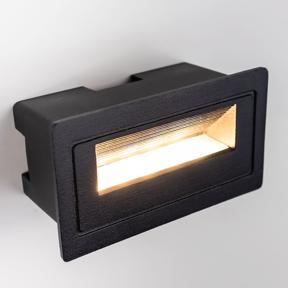 Luz LED para escalera Modee 3W 210 lúmenes 4000K IP65 empotrada 103x45x58mm