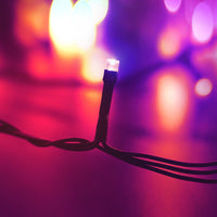 Modee Guirnalda de luces LED de Navidad 200 LEDs multicolor 20m con enchufe adaptador IP44 cable verde 8 modos