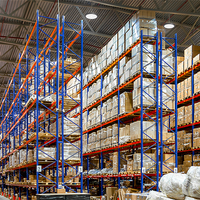 Philips CoreLine Highbay Gen5 Luz LED Highbay 126W 20000 lúmenes 4000K IP65 IK08 Gris Haz Estrecho