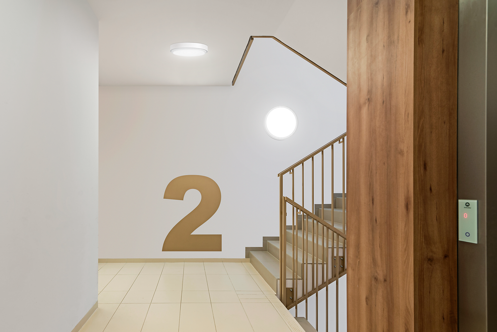 Philips CoreLine WL140V aplique de pared LED 20W 3000K 2100 lúmenes IP65 IK10 Blanco 390mm