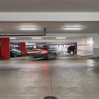 Philips CoreLine WT120C G2 luz LED estanca, 30.5W 4000K 4000 lúmenes, regulable DALI, IP65 IK08, 1215mm Gris