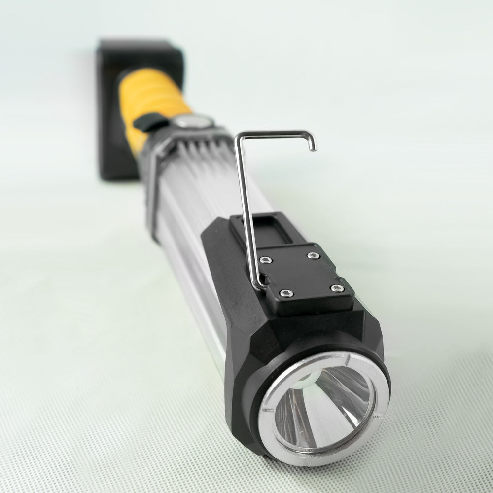 Linterna LED Technik W50 COB+XPG 1000 lúmenes Blanca IP55 con Batería Recargable USB Tipo-C y Powerbank